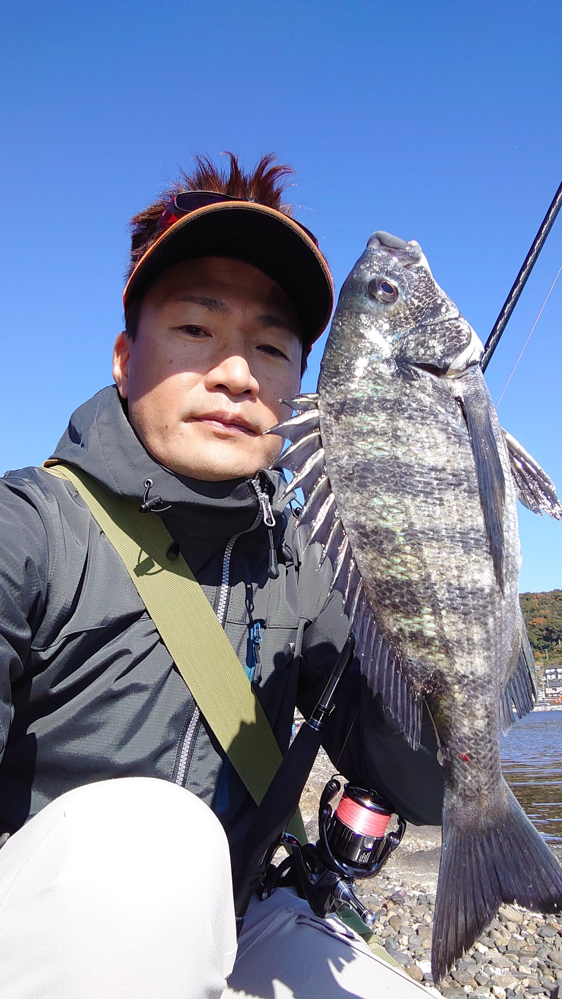 Ride3 21 12 11 浜名湖 小潮 の釣果です 今回も沖堤の渡船が休船 天気が良いのに 人が集まらなく残念な感じ 今年はもう行けなさそう てなことで 浜名湖チニング 今更ですが ずっと釣れなかったアーバンクローラーで やっと釣りました