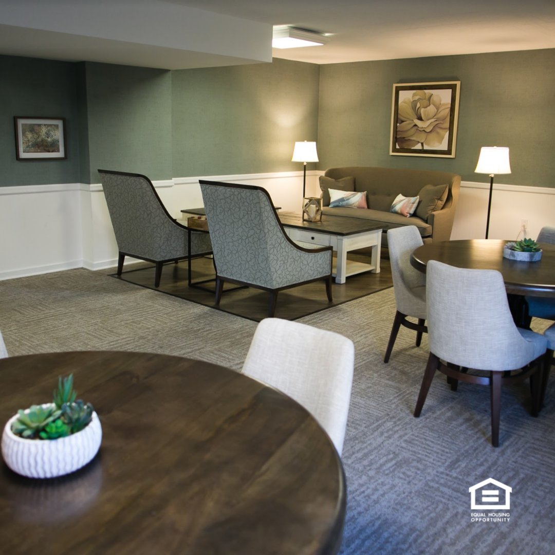 Looking to start your apartment search in Carnegie? Come check out what life is like at Washington Gardens! You’ll discover an array of amenities and convenient apartment features to suit your modern lifestyle.