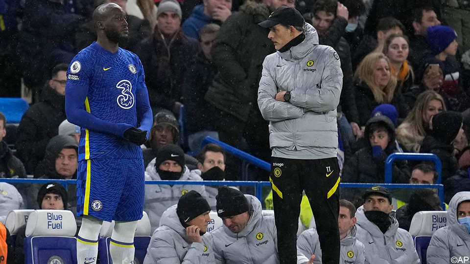 Rode Duivels op de bank: "Lukaku toch vaak, Witsel is opvallend en ook bij De Bruyne duurt het net iets te lang"
sporza.be/nl/artikels/ro…