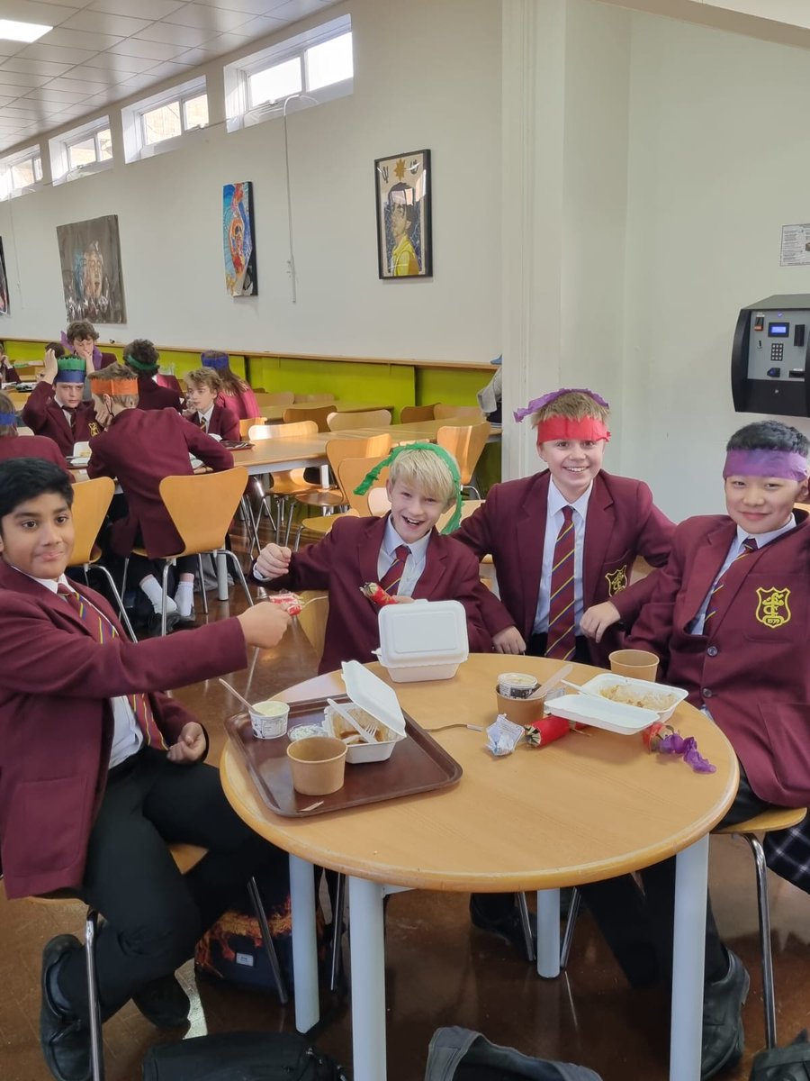 TheCryptSchool's tweet photo. Huge thanks to the canteen staff for making our student Christmas Lunch another big hit this year! #CryptChristmas 🎄 https://t.co/kJnGxdLQyf