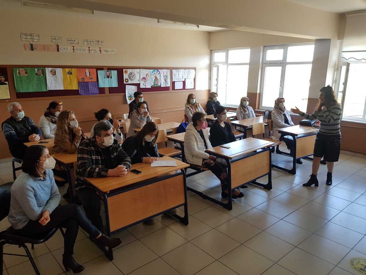 DerelerIlkokulu's tweet photo. Samsun Rehberlik ve Araştırma Merkezi tarafınca okulumuzda öğretmen ve öğrencilere yönelik "Problem Çözme Becerisi Kazandırma" seminerleri düzenlenmiştir.
@samsunmem
@CanikMem https://t.co/Q8R713D19t