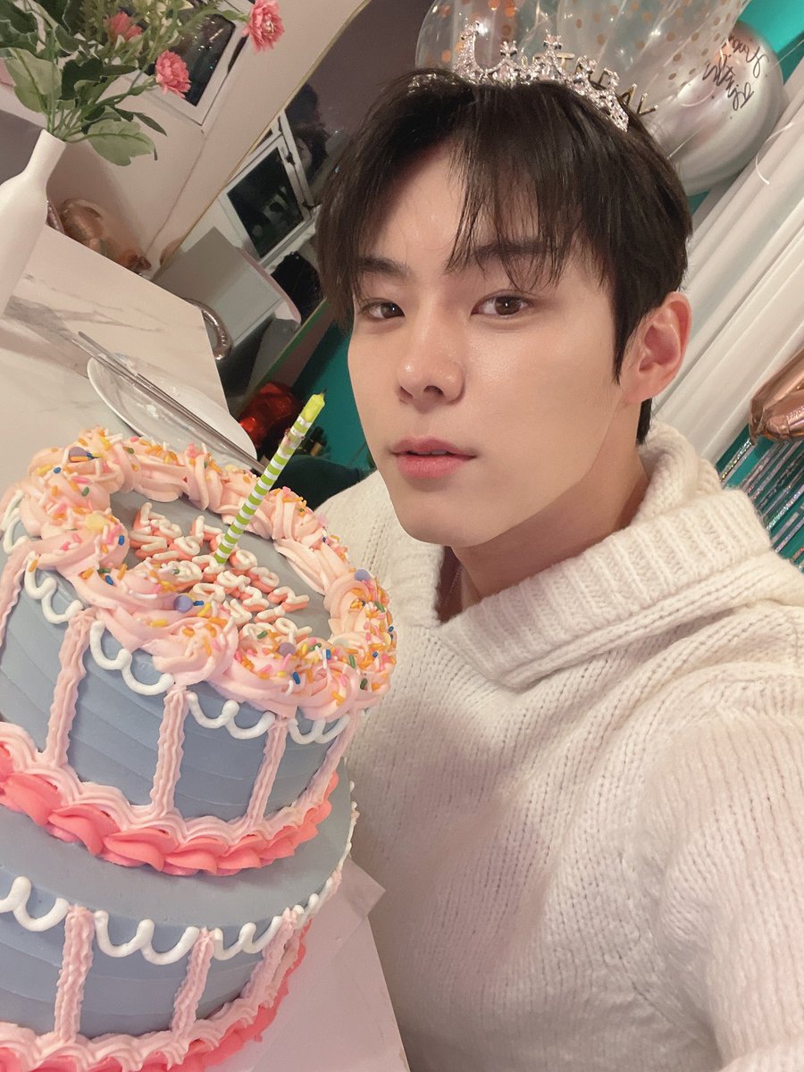 윤서빈 Yoon Seobin tweet media