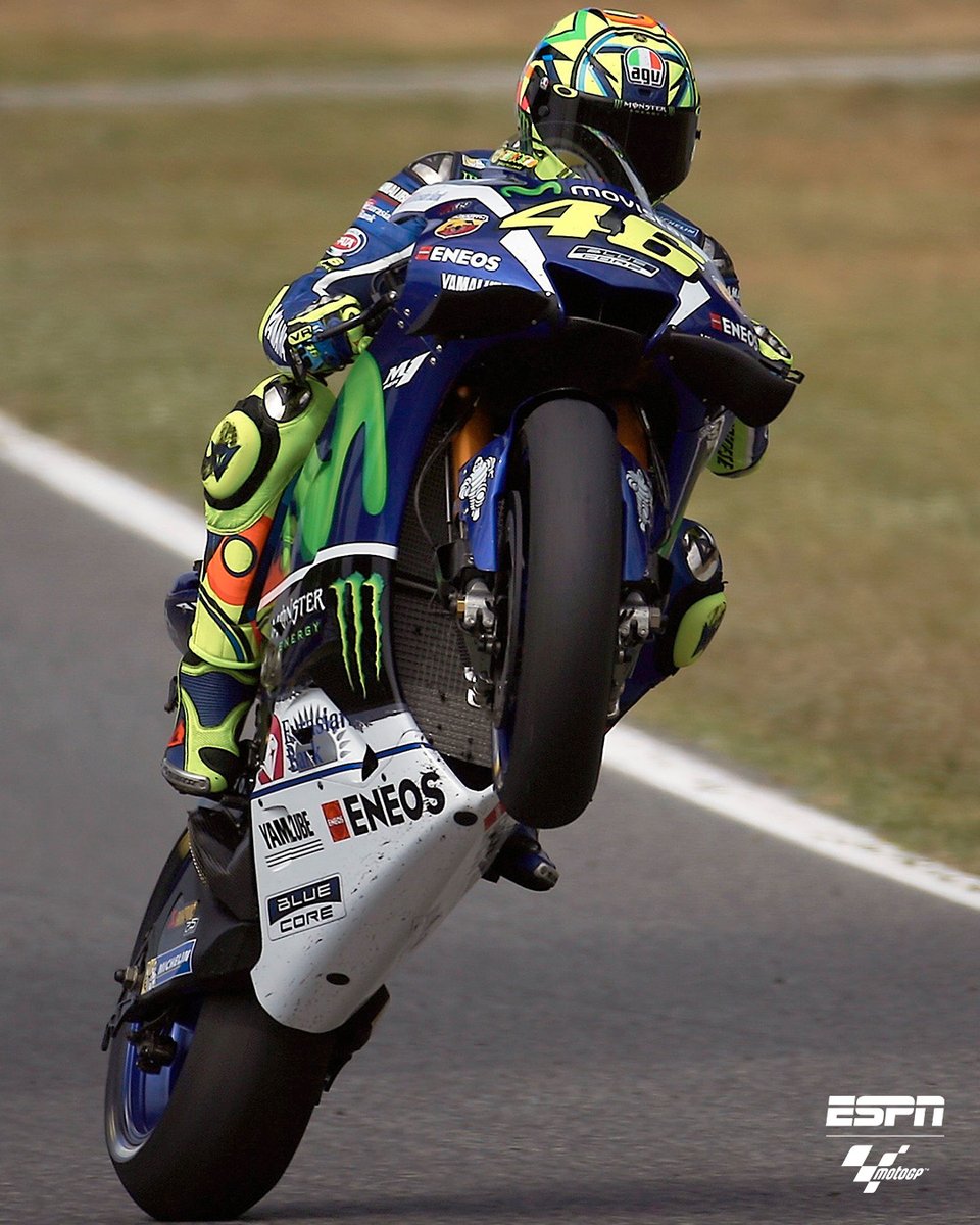 MotoGP_ESPN's tweet photo. #MotoGPxESPN Un #WheelieWednesday retro con la magia del 46. 😍🧙‍♂

#GrazieVale https://t.co/wN4uE1JWMj