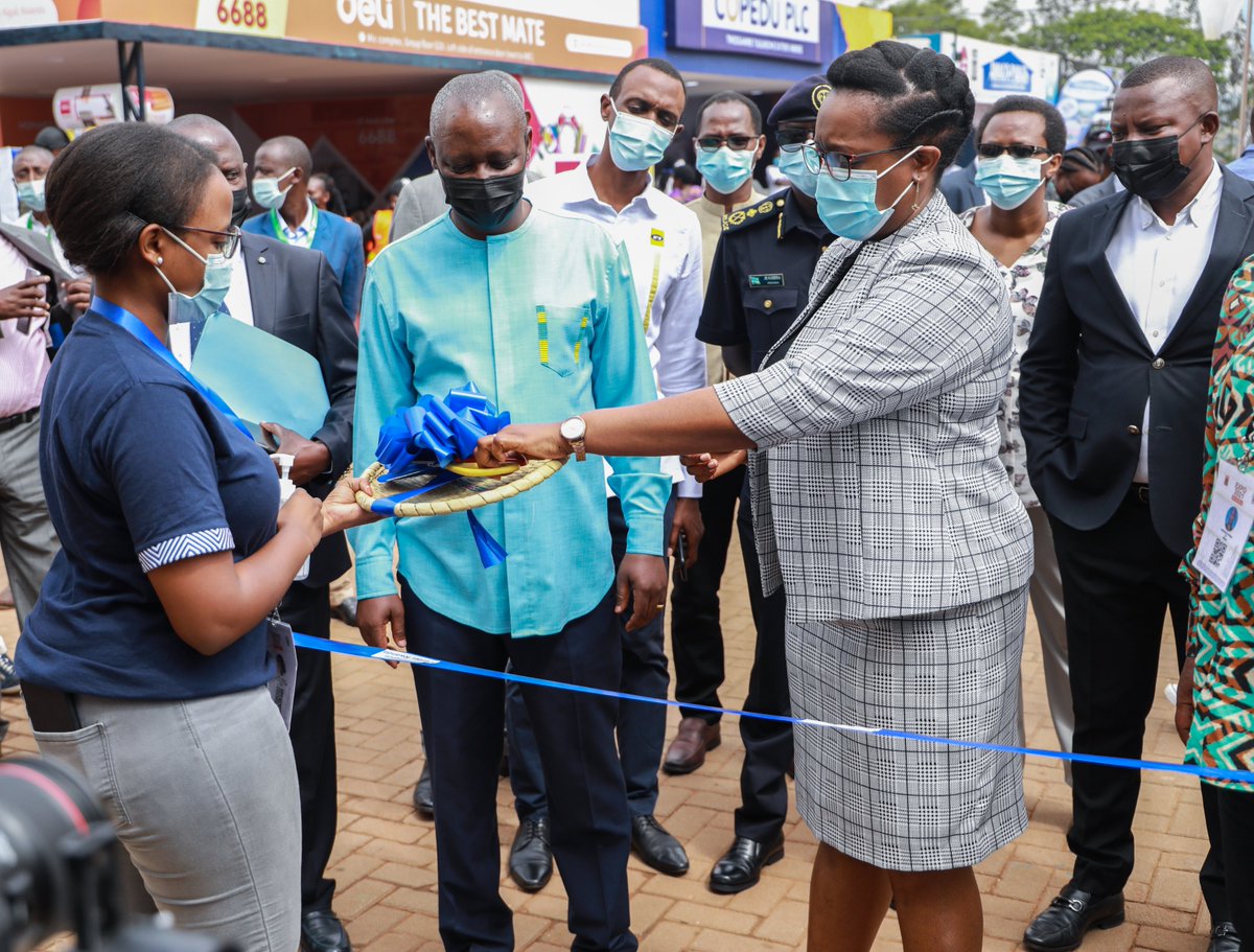 RwandaMart tweet media