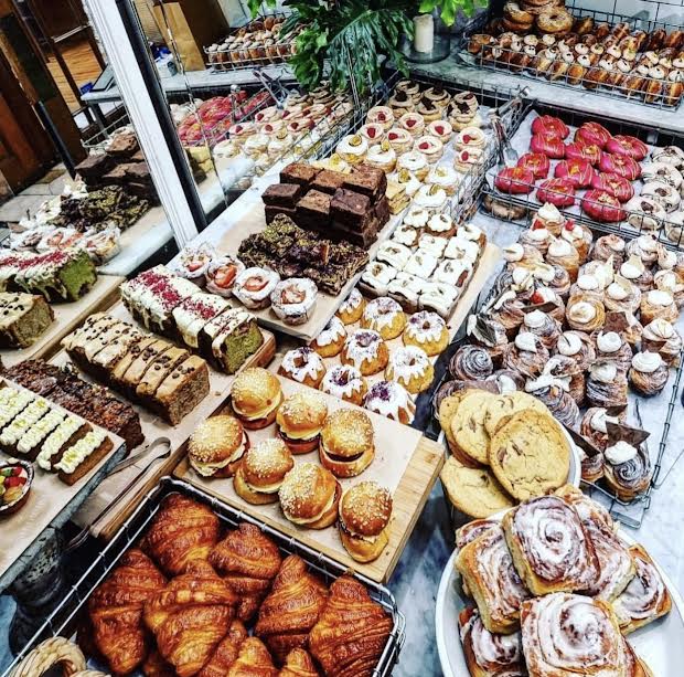 IndependentBham's tweet photo. Mouth-watering scenes at the brilliant @medicinebrum. We'll have one of everything please 😍

You can enjoy 10% off takeaway baked goods at Medicine (New Street + @Mailboxlife) with the Independent Birmingham App. Download the IB App now at: https://t.co/KkPRm3y2SZ https://t.co/3Eq7fKk1HL