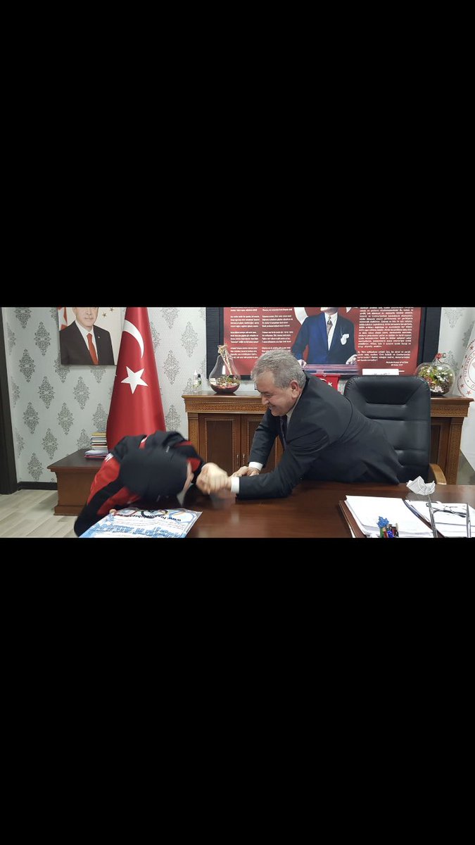 PursaklarMem's tweet photo. Feride Bekçioğlu Spor Kulübü Sporcusu,Pursaklar Anadolu Lisesi 10. sınıf öğrencimiz Esra Akbaş Bükreş’te 24-30 Kasım tarihlerinde yapılan Dünya Bilek Güreşi Yarışmasında Sağ Kolda Dünya 1. si,Sol Kolda Dünya 3.sü olmuştur. Şampiyonumuzu ve emek veren hocalarımızı tebrik ediyoruz. https://t.co/PUcFoKYxkf
