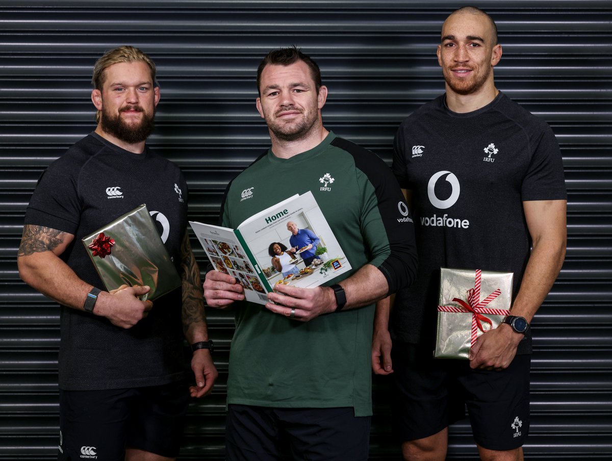 Looking for the perfect Christmas gift for the rugby fan in your life? 🎁

The Home Cookbook is available to buy in <a href="/Aldi_Ireland/">Aldi Ireland</a> stores, and all proceeds go to <a href="/Barnardos_IRL/">Barnardos Ireland</a>! 🙌

#IrishRugby | #ShoulderToShoulder