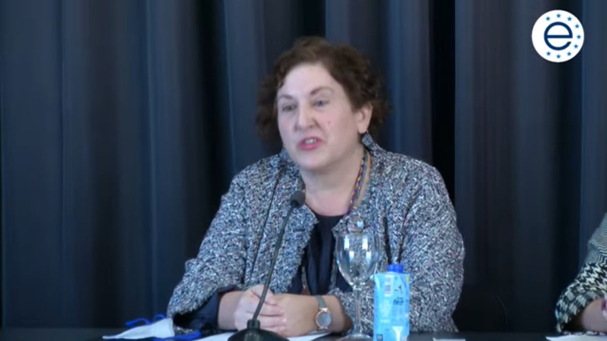 En palabras de su directora, los consorcios del <a href="/CPRAlmendralejo/">CPR Almendralejo</a> ayudan a los centros de la demarcación a “asomarse, a formarse y a que los centros ‘se tiren a la piscina’.” No podríamos haberlo definido mejor. Y en el Ruta seguimos disfrutando de la piscina #ErasmusPlus.