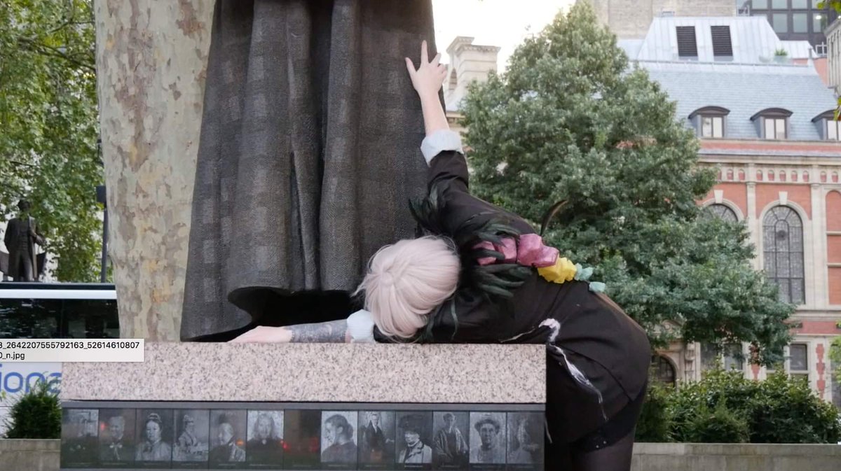 The_Herbert's tweet image. She&apos;s exhausted and needs support, Someone please lend an ear to... One of @array_studios&apos;s characters, The Morrigan!

Find out more about #ArrayCollective #TurnerPrize2021 #Characterdeets here: ow.ly/jpvM50GX72a