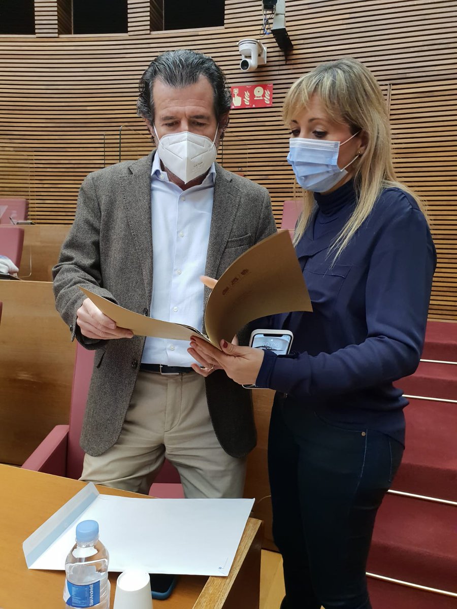 📢 <a href="/pepeciscar/">Pepe Ciscar</a>: "Presentamos enmiendas para que se cumpla algo del famoso Plan de Infraestructuras Judiciales 17-21 de Bravo. Los incumplimientos son clamorosos. Anunciaron 200 millones € y apenas han invertido el 10%"
#PGV22

<a href="/VeronicaMarcosP/">Verónica Marcos Puig</a>