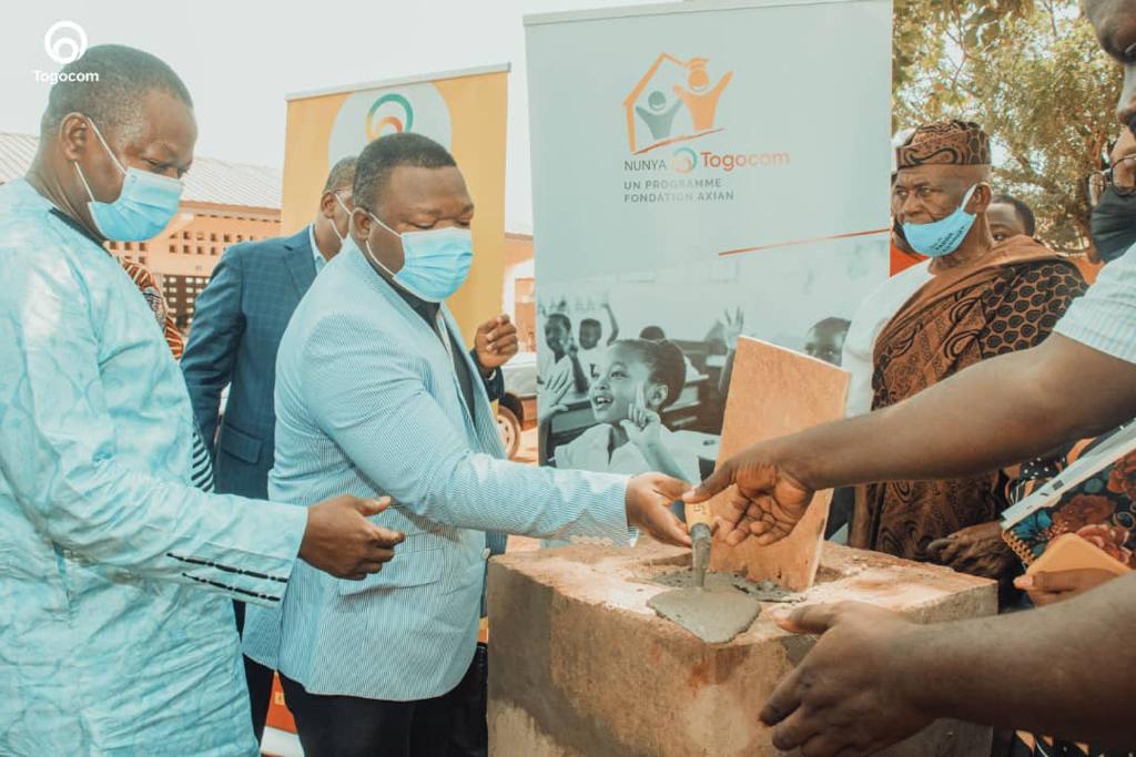 FongtoOfficiel's tweet image. La FONGTO a pris part à la pose des premières pierres de construction de deux écoles à Toutougou et Madjikpeto les 03 et 10 décembre 2021, activité du programme Nunya Togocom qui est un volet programme RSE du groupe TOGOCOM. 

#fongto #togocom #nunya #Togo