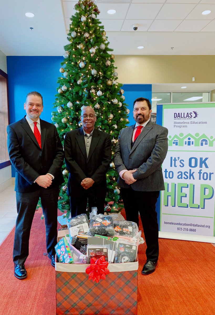 DallasISDBus's tweet photo. Operations Services came together to gather donations for our Homeless students for Christmas. Thank You! Amazing staff! https://t.co/krQacbGxtW