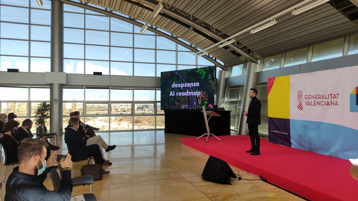 TechFabLabCV's tweet image. 🗣️Laura Rodríguez, Vice-president Analytics de @ForwardKeys, presenta este tercer reto.
@Inycom y @deepsense_ai son las empresas finalistas que presentan sus soluciones innovadoras.
¿Quieres conocerlas?
▶️ youtube.com/watch?v=qhAy_D…
#DistritoTurismo