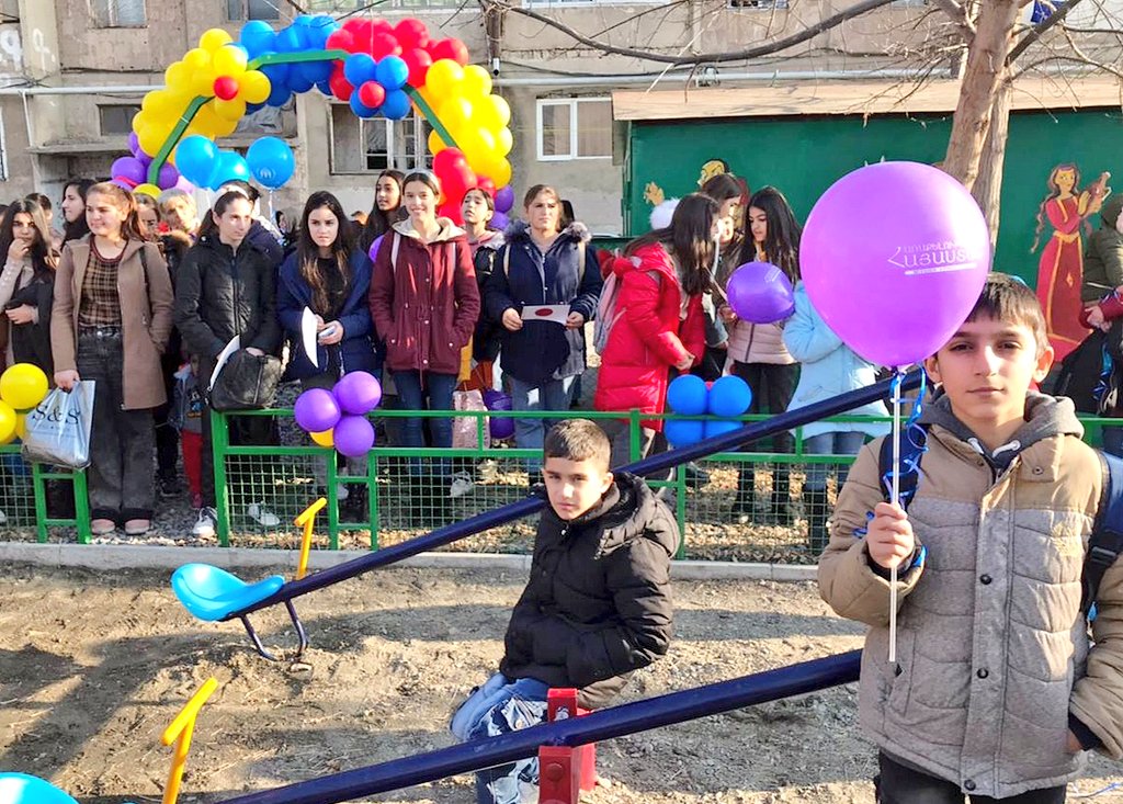 PapyanAni's tweet photo. 1/3 Yesterday we attended the playground opening ceremony in #Artashat, construction of which was funded by #UNHCR in the framework of community support projects. Since the beginning of the displacement Artashat had hosted 1000+ families from #NagornoKarabakh https://t.co/Ajcus1NRUR