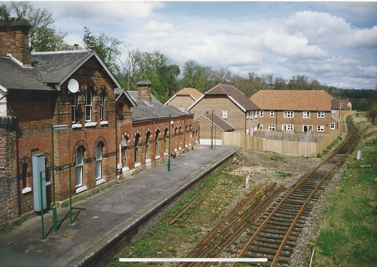 PlanningShit's tweet photo. Ever had a site where so much promise has tragically failed to be delivered! #OffTheTracks
Via @ParallaxFluxTX https://t.co/TEn8Y4vMWI