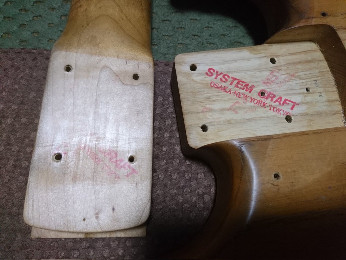maddy_2104's tweet photo. 軽音楽部第5期はこれを使う。
soundtrade Bタイプがハードオフのジャンク品としてべらぼうな値段で売っていて自分で全部バラして磨いたり木部はオイルジェルを塗り込み
、ジェスカーのフレットを打ってもらい使えるようにした!
#soundtrade https://t.co/xd1rksU616