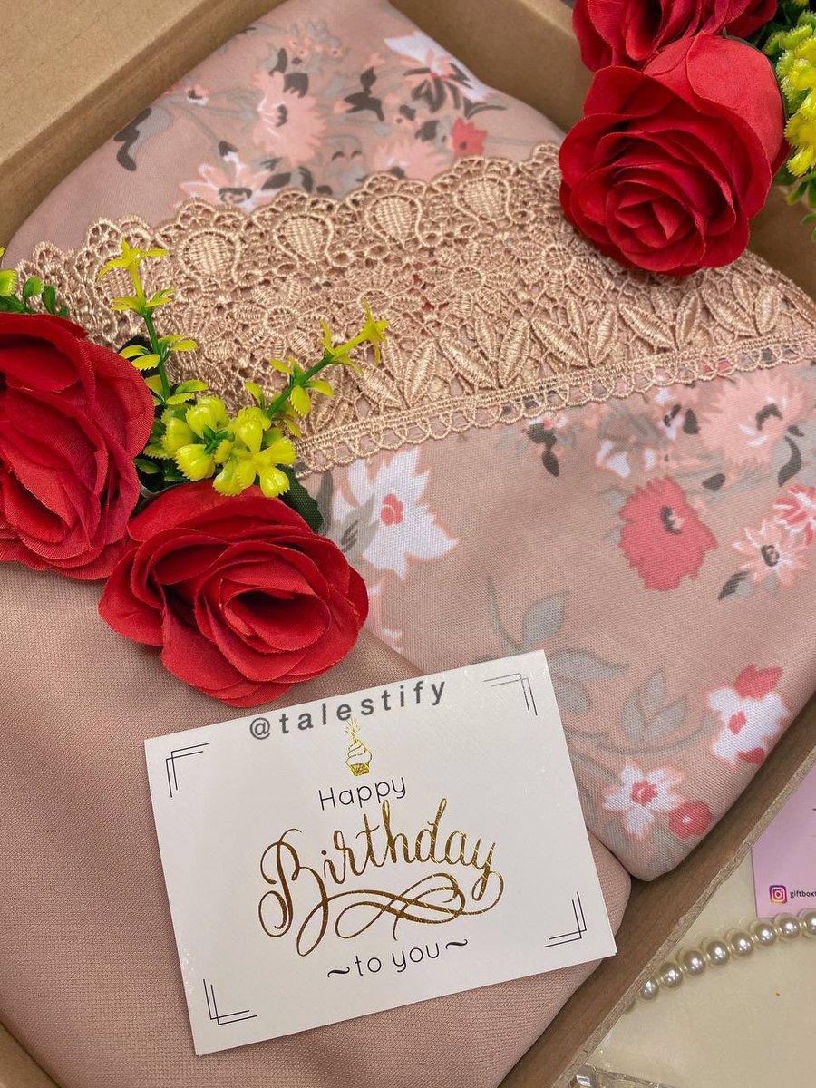 talestify's tweet photo. NEW COLOUR😍 giftbox telekung in Sand Nude💓💓 if you're looking for the perfect gift for someone special, boleh hadiahkan dia telekung nii 🥰 color dia pun soft &amp; sweet je!

RM80 - complete set with flowers &amp; customized wish card 💌
https://t.co/j8ceAGerTy https://t.co/hOlDrHbehJ
