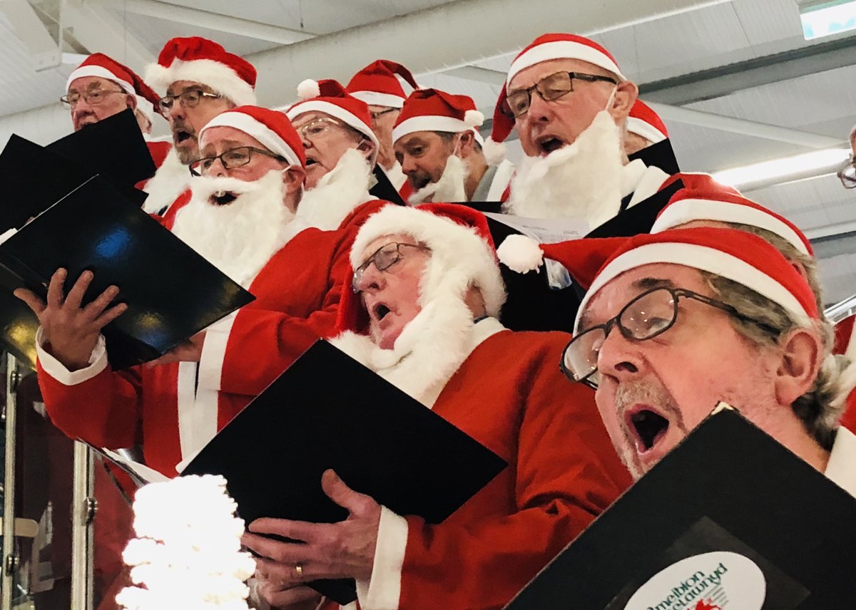 HullIndieCinema's tweet photo. Join us on Tue 21 Dec for MEN WHO SING, a heartwarming look at our aging society and the roles of individuals and communities within it. 

Book tickets: https://t.co/534HXAZeWV

#hull #menwhosing #indiecinema #indiefilm ##documentary #malevoicechoir #positiveaging #charity https://t.co/54Hi8sl3FJ
