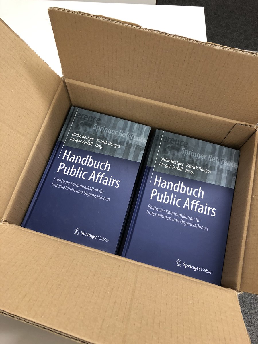 Endlich auch bei mir angekommen, das Handbuch #PublicAffairs! Danke an die wundervollen Mitherausgeber Patrick Donges und <a href="/zerfass/">Ansgar Zerfass</a> und alle Autor:innen! link.springer.com/book/10.1007/9…