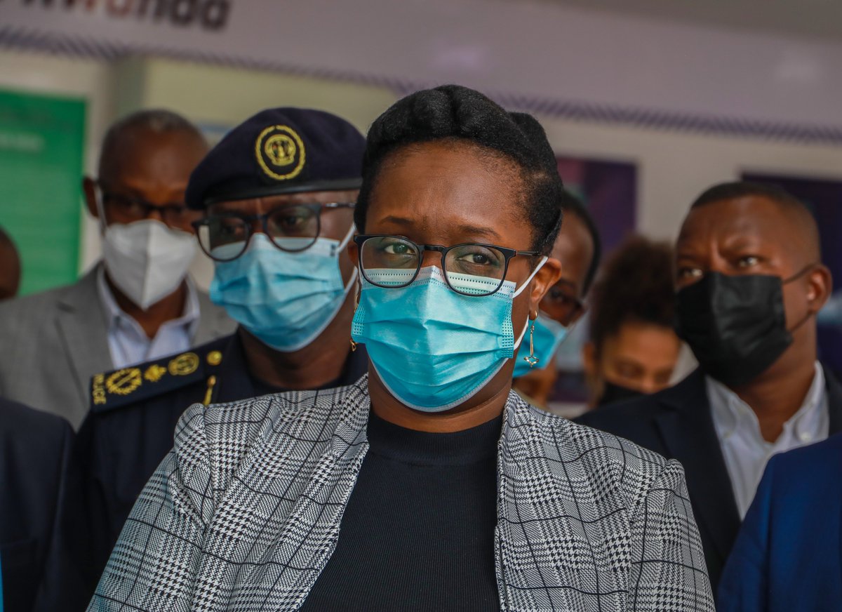 RwandaMart tweet media