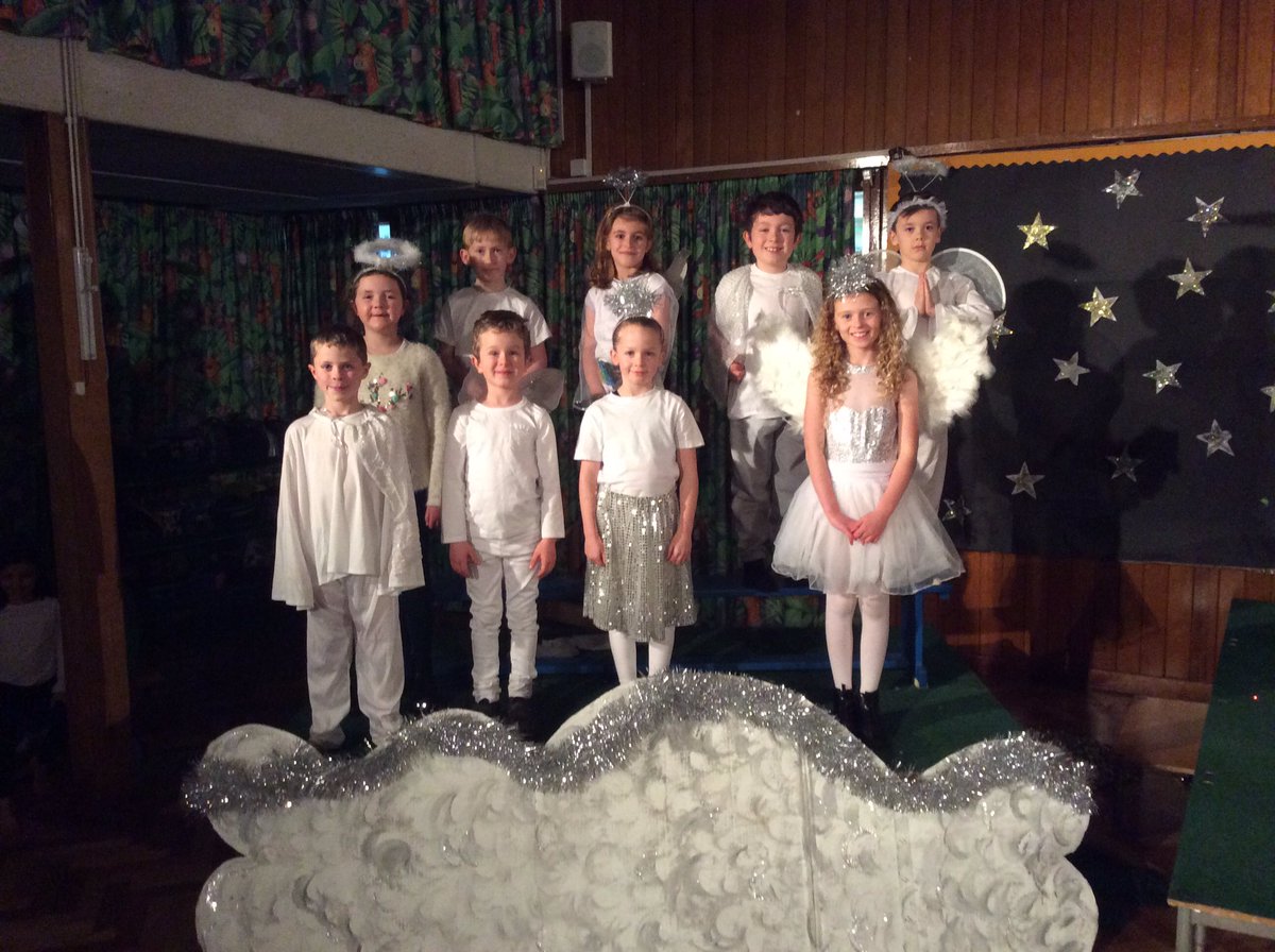 bisphamjy3's tweet photo. We have loved the performances so far and we are all super excited for our final performance tonight! ⭐️⭐️ #nativity #year3 https://t.co/d67vCOB061