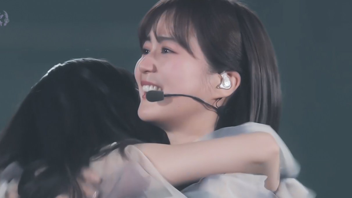 Uzivatel Na Twitteru 最後のtight Hug 齋藤飛鳥 生田絵梨花 乃木坂46 生田絵梨花卒業コンサート T Co Yfps5kbxgn Twitter