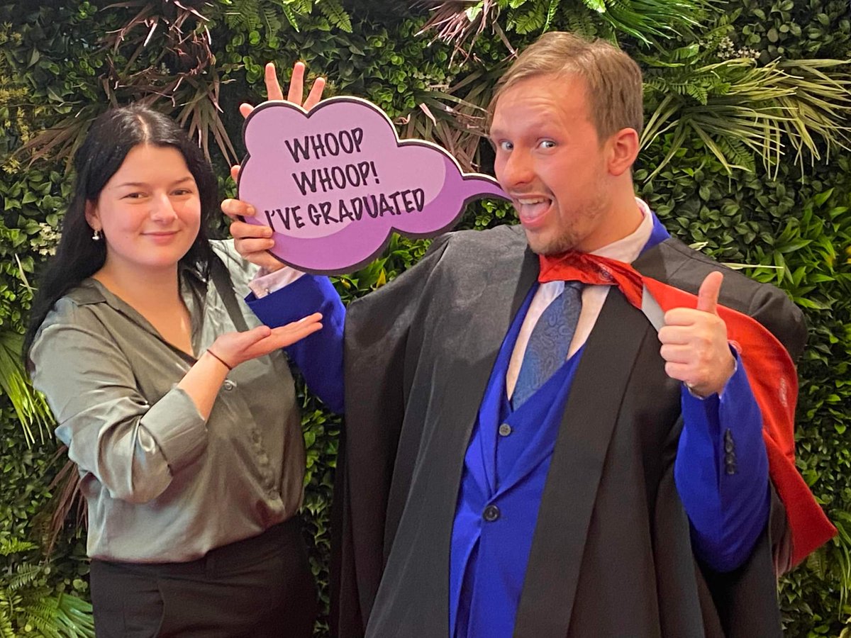 matthew_snape's tweet photo. #UCLangraduates https://t.co/URfUY9KbHH