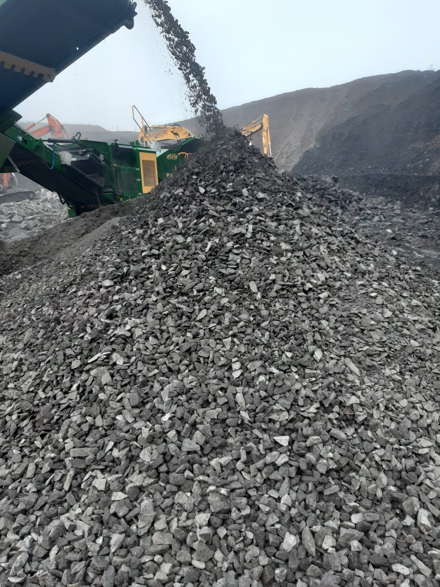 It's that time again! We've got Quarried Gritstone Type 1 available for collection or delivery from Ravenhead Quarry.

If you're interested please contact Zoe 📞 07833 773349 or 📧 ZoeC@gmat.co.uk

View our full range of aggregates ⬇️

gmat.co.uk/aggregates/
