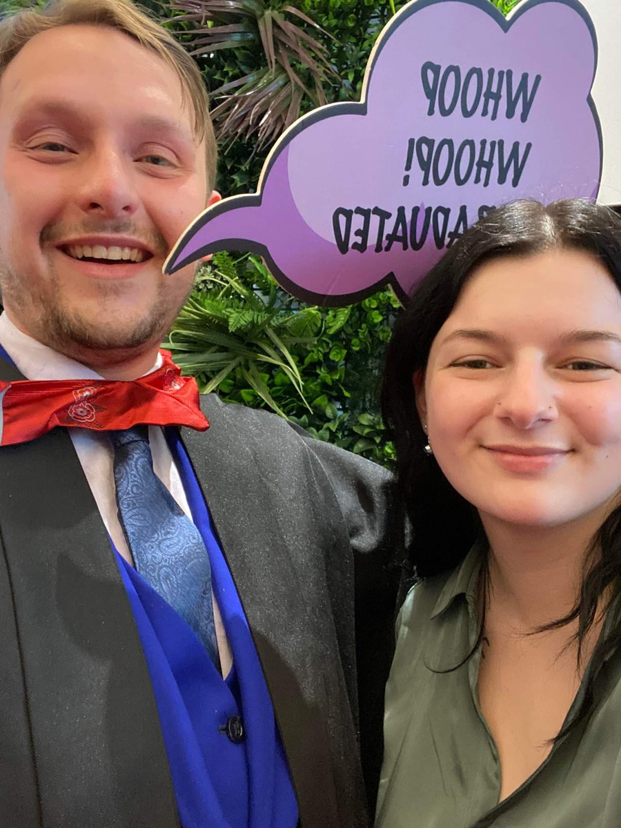 matthew_snape's tweet photo. #UCLangraduates https://t.co/aMmYk9gOyZ
