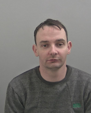 Can you help us locate 34-year-old Domonic O’Sullivan who is wanted on a recall to prison. We believe O’Sullivan to be in the Redditch area.

If you have seen O’Sullivan or have any information regarding his location please call us on 101.