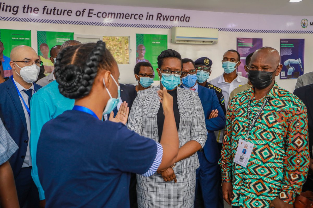 RwandaMart tweet media
