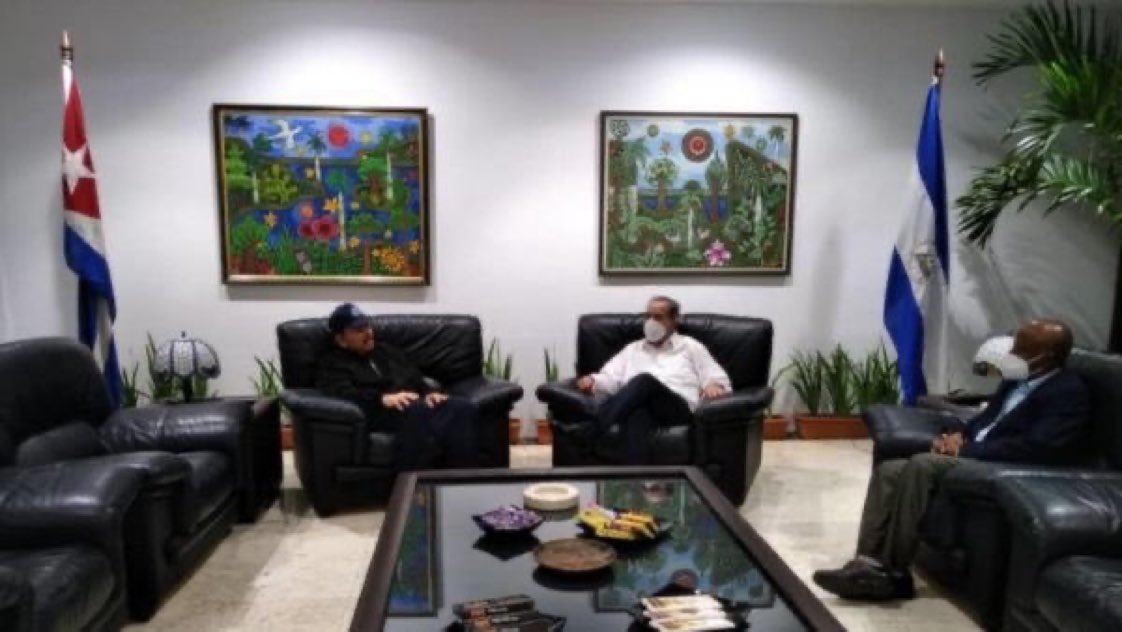 🇳🇮 La madrugada de este #14Dic, arribó a #Cuba, el Pdte de #Nicaragua, Cmdte. Daniel Ortega, asi como su homólogo boliviano <a href="/LuchoXBolivia/">Luis Alberto Arce Catacora (Lucho Arce)</a>, para participar en la XX Cumbre del <a href="/ALBATCP/">ALBA</a>

➕ Info: bit.ly/3IOgTrX