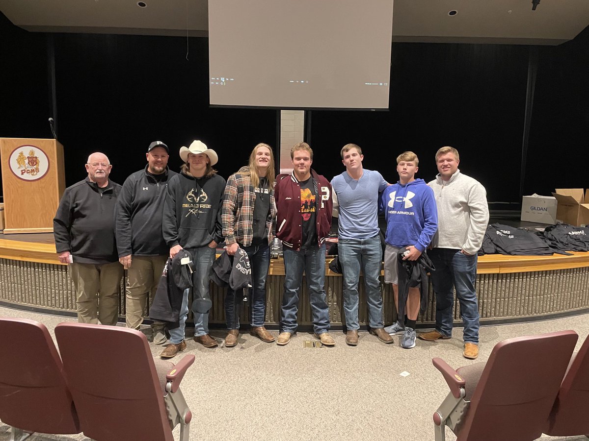 #Team38 Defensive Line. Great job this year.