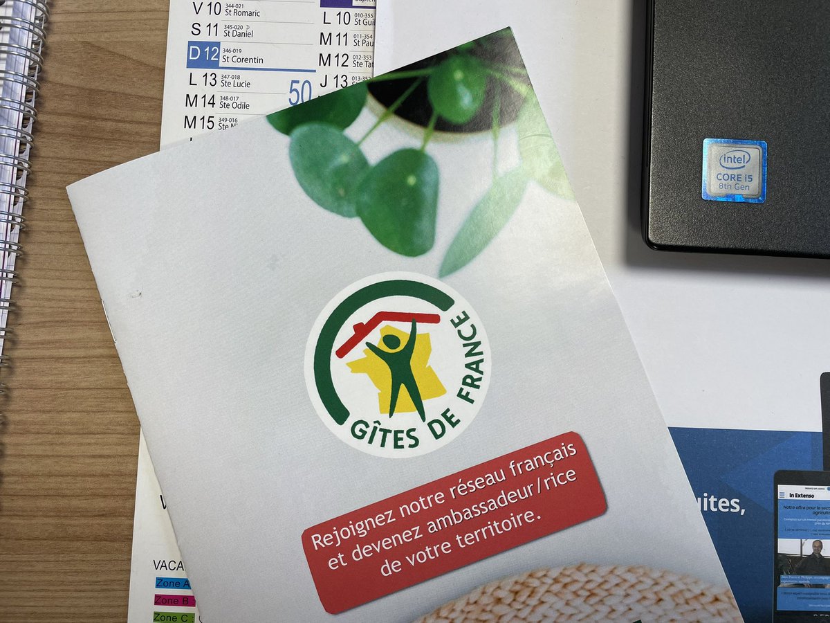 leaaple's tweet photo. Voilà maintenant plus de 2 semaines que j’ai rejoint l’équipe de @Gites_De_France en Mayenne en tant que chargée de communication. Une nouvelle aventure professionnelle dans une structure qui prône des valeurs qui me sont chères 🤗 https://t.co/yitKu1EPCa