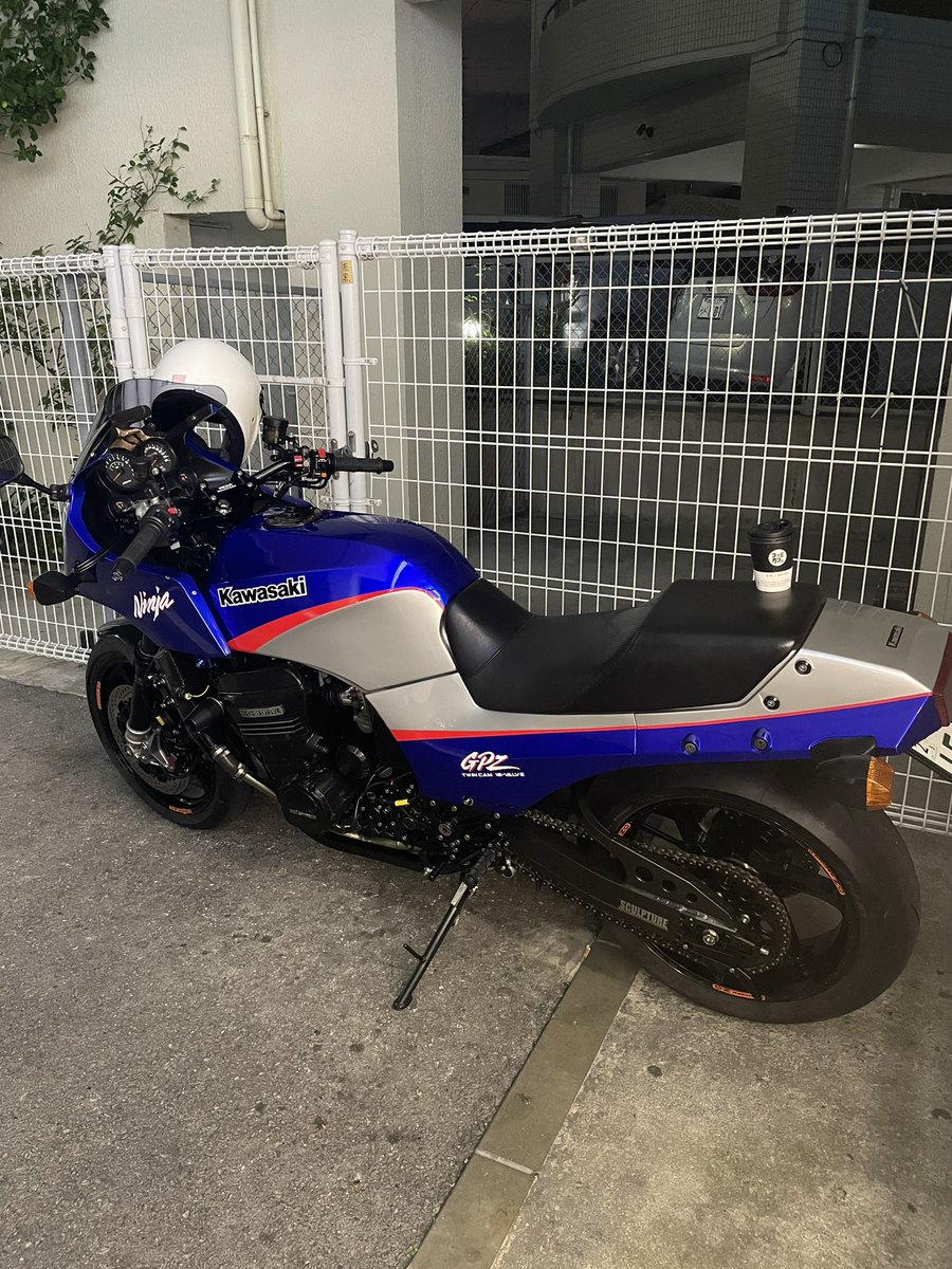 ymax81's tweet photo. エンジン掛からなくなったぁ😭 https://t.co/CTfVVI0X7d
