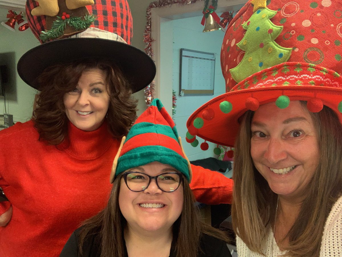 Lisa Thompson tweet media