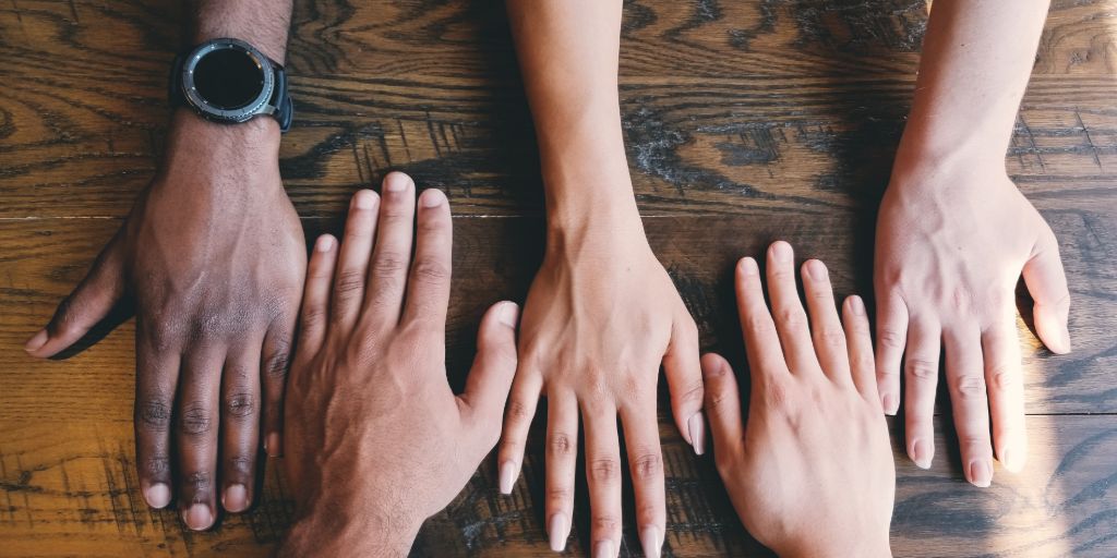 How can YOU help? 😀

Whether you’re interested in getting involved personally, or as a business, there are many ways you can help...

Get in touch by emailing info@realchangeguildford.co.uk with any inquiries!