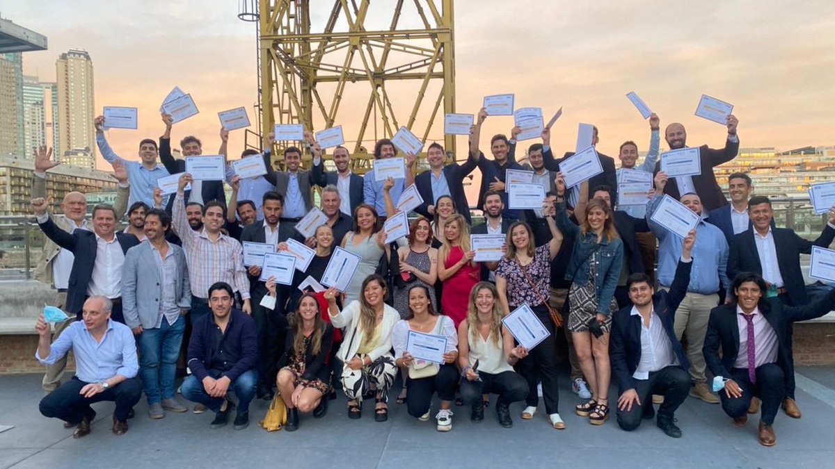 mclaria's tweet photo. Felicitaciones a los egresados FIFA/CIES en Argentina (UCA) ediciones 2020 y 2021. Un orgullo haber completado ya 18 ediciones de este programa único de gestión deportiva. Bienvenidos a la familia UCA/FIFA/CIES y éxitos en lo que se venga!
#FIFACIESArgentina #UCAFIFACIES https://t.co/dhfLzapx4b