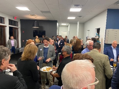 DeruckiCC's tweet photo. We #jingled + #mingled with our favorite @jdgarchitecture peeps last week at their new office space. Thank you for including us in the celebration! Cheers to #2022 filled with continued partnerships and prosperity. #atlconstruction #generalcontractor
https://t.co/YJKBM7MEU4 https://t.co/koQFzfBrFo