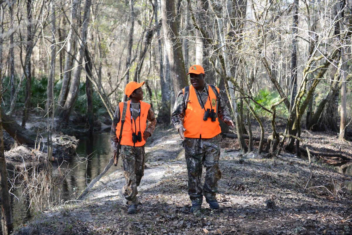 MyFWC's tweet photo. Squirrel! Many people’s first hunting experiences were squirrel hunts with parents or grandparents. It's still a great way to get started: https://t.co/nyQopN5pHU #hunting #WMAzing https://t.co/ebSoP5vZp4