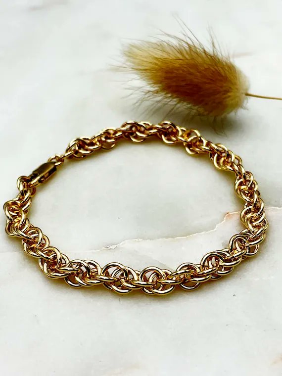 Gold Chain Bracelet, Classic Gold Jewelry, Gold Filled Link Br by WhimsyBeadworks buff.ly/3oS0pqQ via @Etsy #etsygifts #etsyshop #etsyfinds #elegantjewelry #etsyperfect #holidaygiftideas #giftsforher #giftsformom #musthavejewelry @EtsyRetweeter @BlazedRTs @DynoRTs #etsy