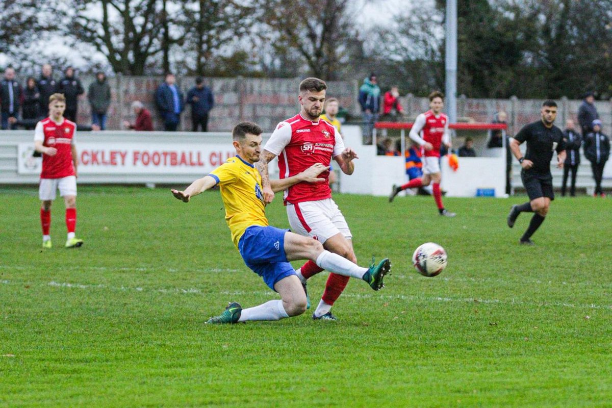 HemsworthMWFC's tweet photo. NEXT UP ⚽️

📆 Saturday 18th December 
🆚 @SCFC_08 (away)
🏟 Debale Park, NG19 7NS
⌚️ 3pm
🏆 @NCEL Premier 
🎟 £5 Adults/£3 concession/U16s

All support appreciated 🙌

#utw 🔵 https://t.co/ezsFosdtJY