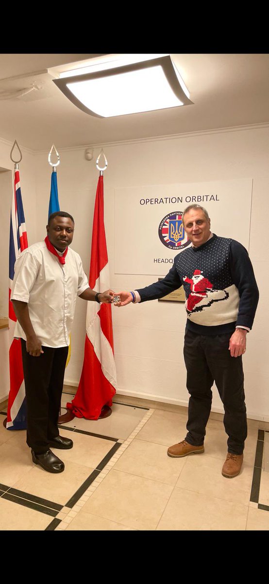 Sgt Bagudu &amp; Cpl Hatton have received the Commander Operation ORBITAL coin during their Food safety visit to Ukraine 🇺🇦

CONGRATULATIONS to you both hands 🙌🏼 

<a href="/ArmyRlc/">British_Army_Chefs-RLC</a> <a href="/DCLPA_HQ/">DCLPA_HQ</a>