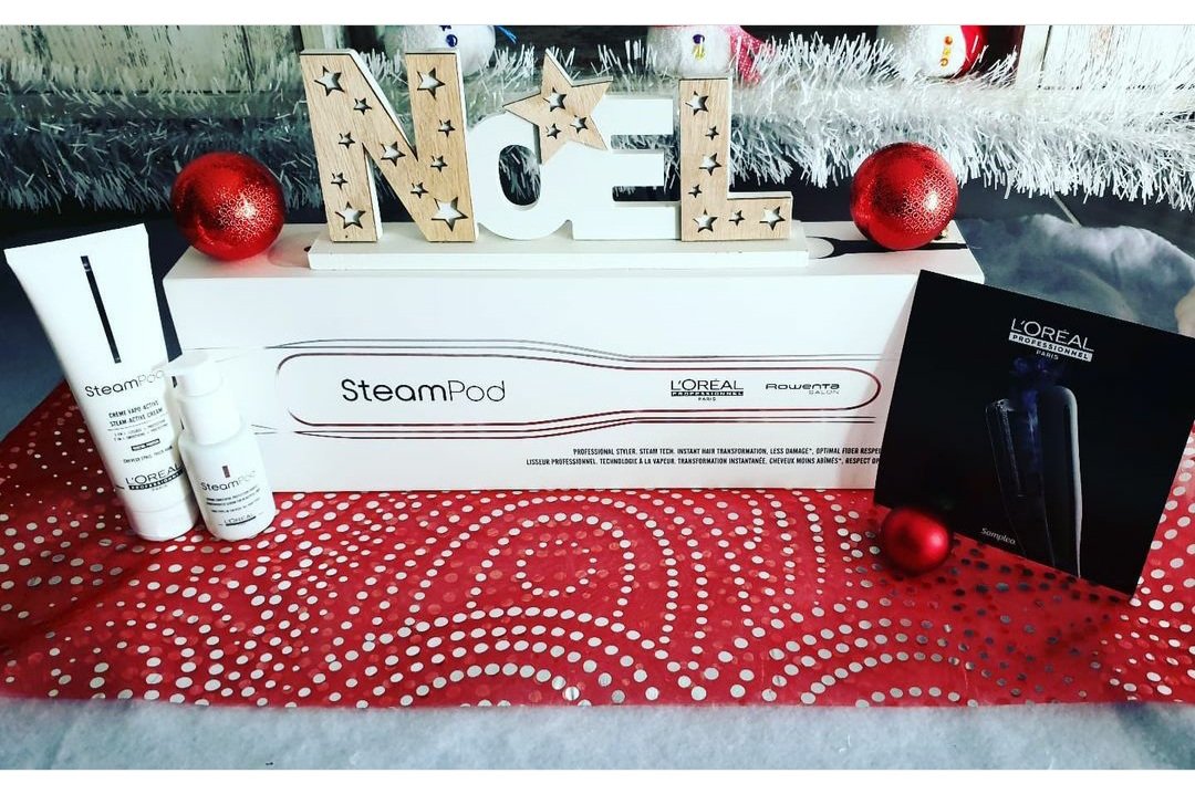 LoL_Aah's tweet photo. Test du Steampod 3.0 + sa Crème  vapo active cheveux épais et son Sérum concentré protection pointes tout type de cheveux, avec @sampleo #steampod #lorealprofessionnel 
Noël avant l'heure 🎁🎄 https://t.co/0VJdQHGSm6