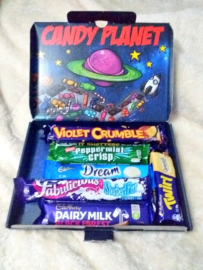 lovelylacey_x's tweet photo. Australian Chocolate is the best 💗😊🍫 #CandyPlanet Bought for my Son for his Birthday 🎉🥳 https://t.co/Dx1FY0xXZH