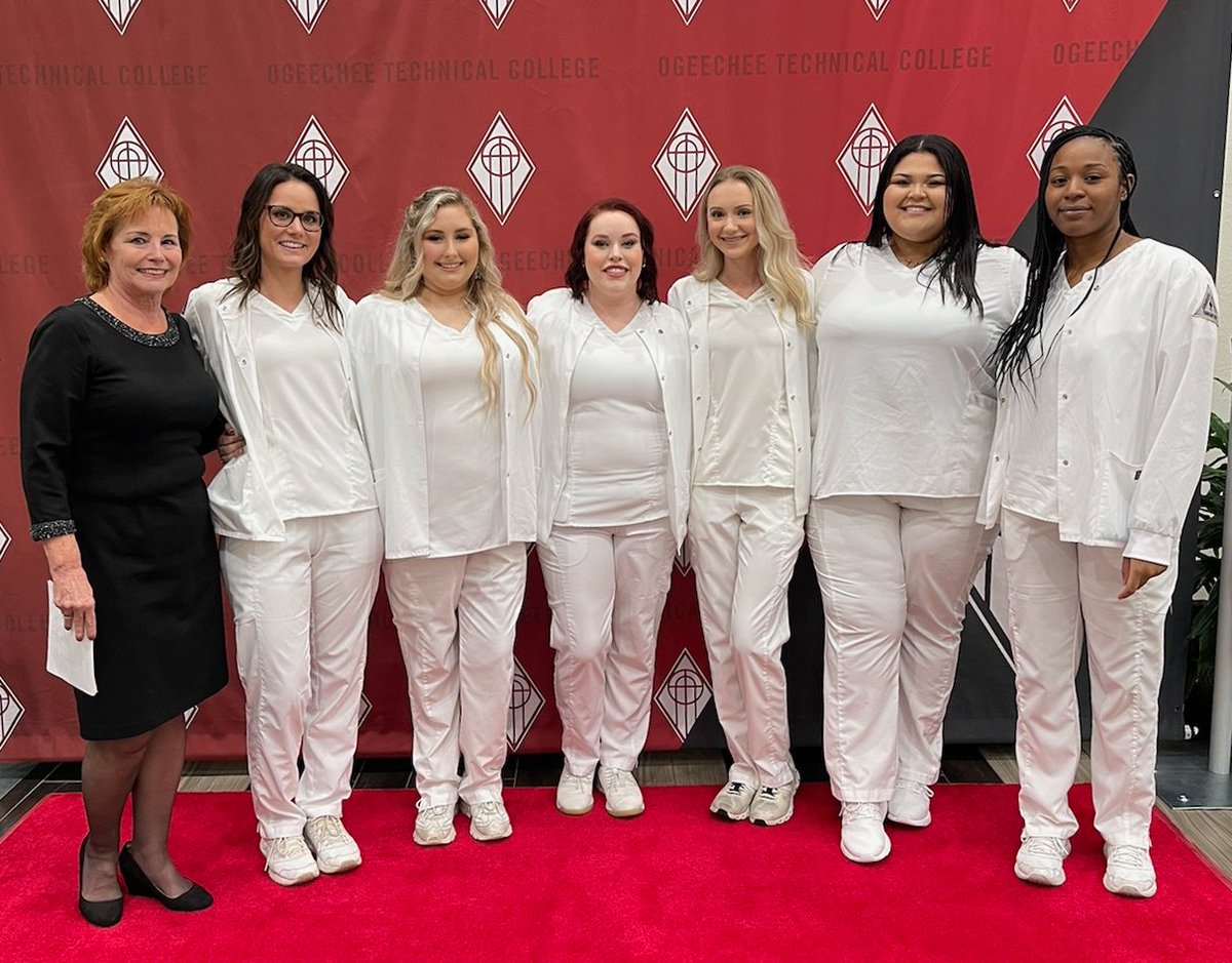 OgeecheeTech's tweet photo. Ogeechee Technical College awarded a total of 10 pins, six in Diagnostic Medical Sonography (DMS) and four in Echocardiography, in an annual pinning ceremony.
#WeAreOTC #DiamondPride #EssentialWorkforce https://t.co/nU4hMLg4zA