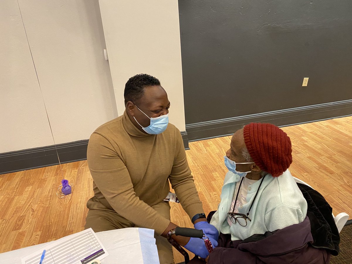 docsteevans's tweet photo. Dr. Evans-Director of Community Engagement, Dr. Callie Hlavin demonstrate being a #SociallyResponsibleSurgeon in collaboration with #PittMed #UPMC and Community Leaders: Mayor-Elect Gainey, BCM and Sanctuary Project of Wilkinsburg at Covid Vaccine Clinic building #HealthEquity https://t.co/L4NDuifjyH