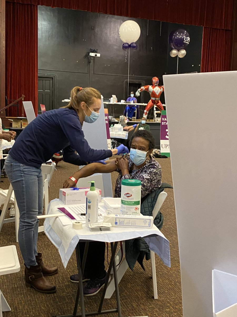 docsteevans's tweet photo. Dr. Evans-Director of Community Engagement, Dr. Callie Hlavin demonstrate being a #SociallyResponsibleSurgeon in collaboration with #PittMed #UPMC and Community Leaders: Mayor-Elect Gainey, BCM and Sanctuary Project of Wilkinsburg at Covid Vaccine Clinic building #HealthEquity https://t.co/L4NDuifjyH