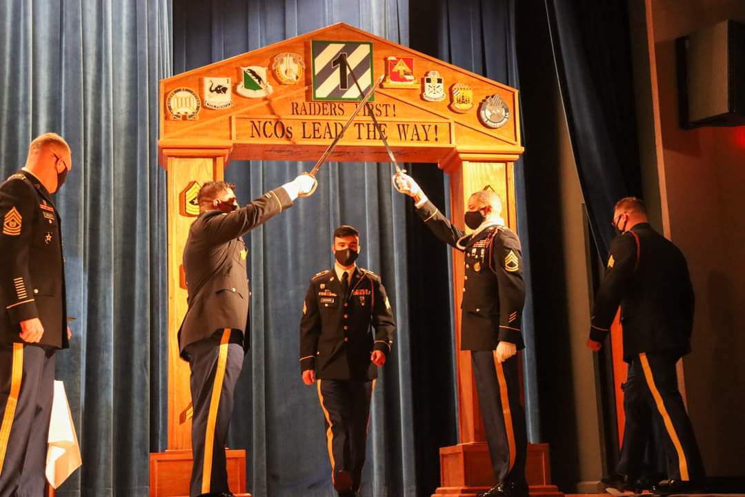 1ABCT_3ID's tweet image. @Desert_Rogues conducted their NCO Ceremony with Guest speaker CSM Kelly #Raider7

The new NCOs walked through the NCO arch, thus entering the first step into the sacred Noncommissioned Officers Corps. 

#ROTM #RaidersFirst

@18airbornecorps
@3rd_Infantry
@MarneCG
@USArmy