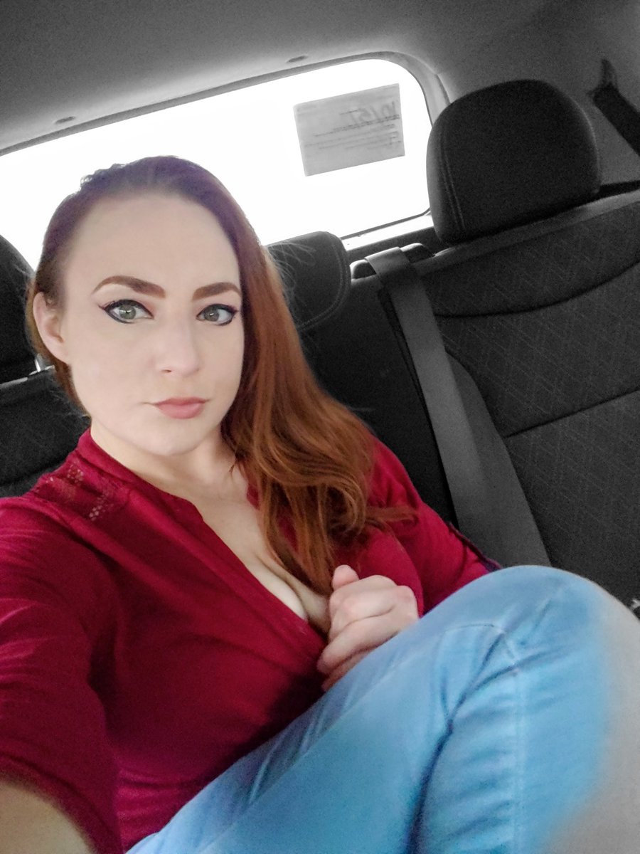 AddrieneF's tweet photo. I've put on a couple of much needed pounds and now my butt has came back from vacation finally, what do you like, stick thin or thick in all the right places?? #slimthick #sugarbaby #daddy #iwannaplay #datbootytho #onlyfans #spankthis #spankmaterial #spankmeharder #pleasedaddy ๐ https://t.co/LrKdvker2G